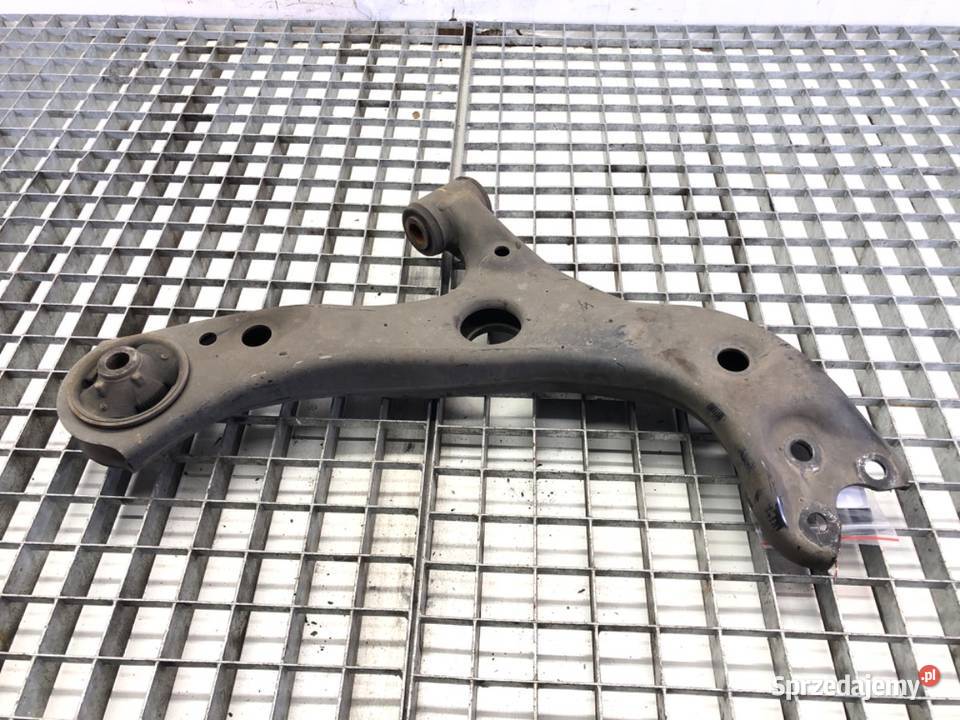 WAHACZ PRAWY PRZÓD TOYOTA COROLLA E21