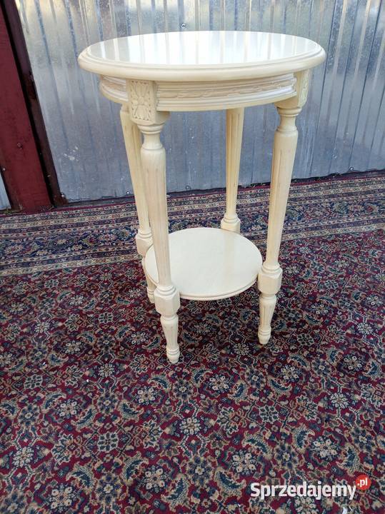 Stolik kwietnik sprzedam Borówno sprzedam