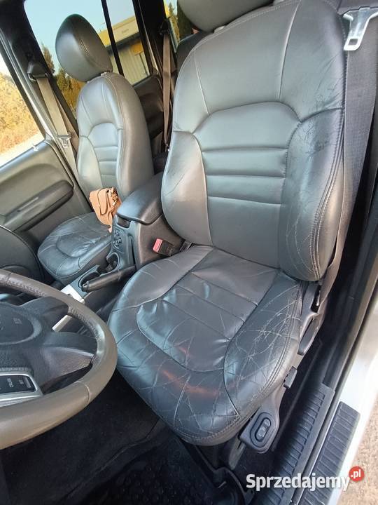 Jeep Cherokee Liberty 37 z gazem fulltime