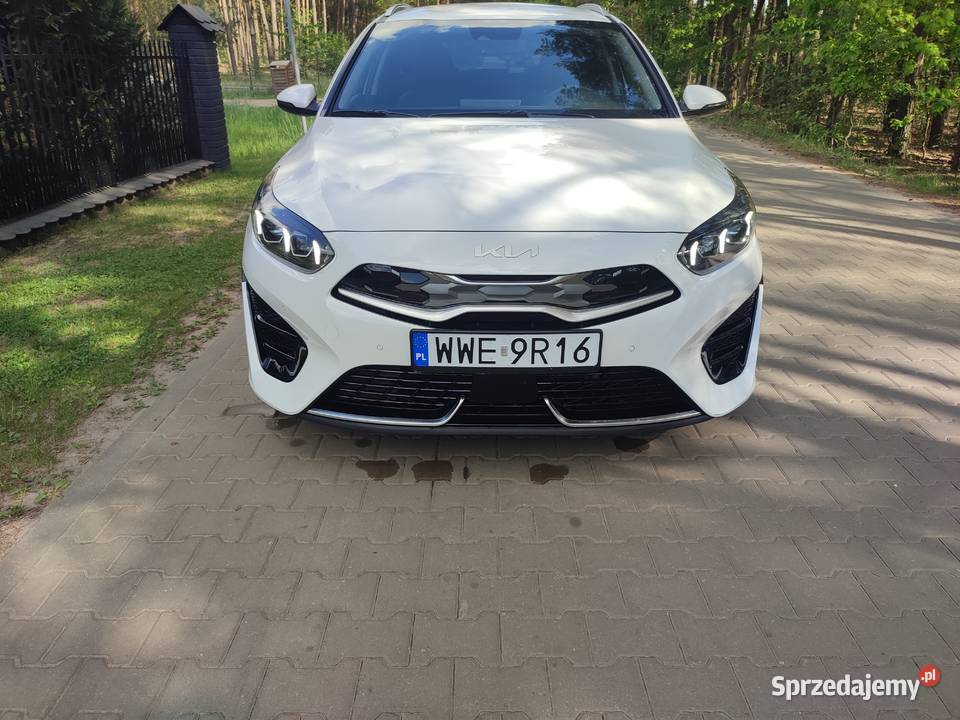 Kia ceed 16 hybrid plugin 2023 przebieg 22000 autoalarm Łochów