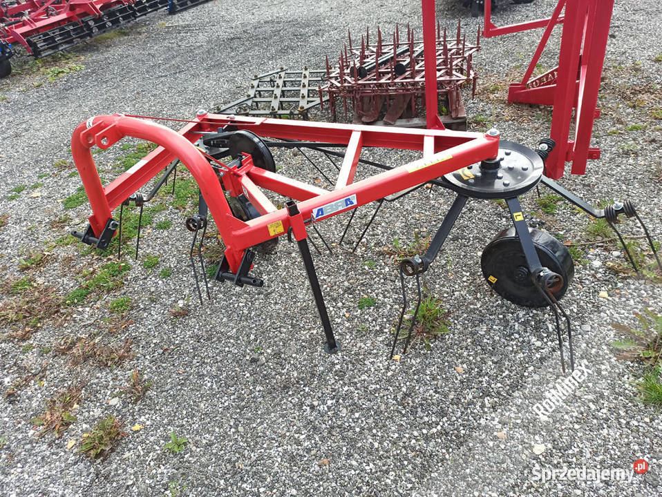 Przetrząsacz karuzelowy do siana Pająk Transport Puławy