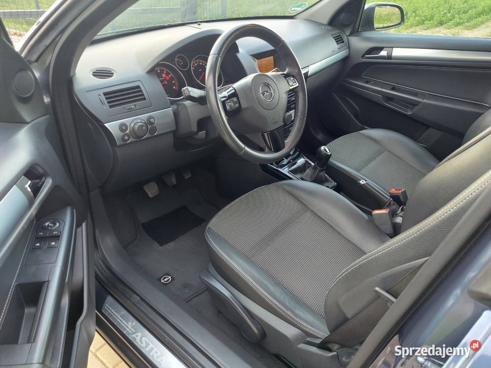 Opel Astra Edition 18 Benzyna 140 Bi Xenon poduszka powietrzna dolnośląskie