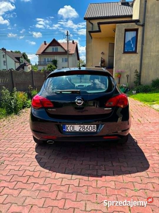 Opel Astra J 14 Turbo 140 LPG Bezwypadkowy 1 czarny Bolesław sprzedam