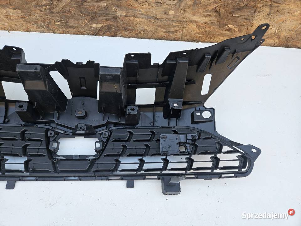 TOYOTA YARIS CROSS GRILL ATRAPA ZDERZAKA PRZÓD Międzychód