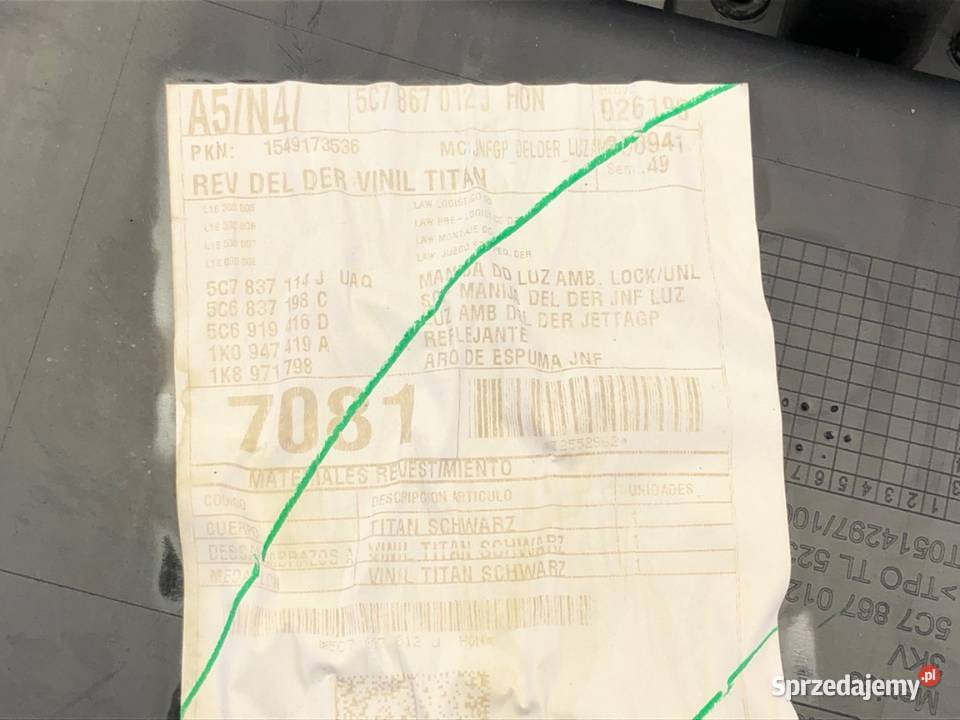 BOCZEK DRZWI PRAWY PRZÓD VW JETTA IV