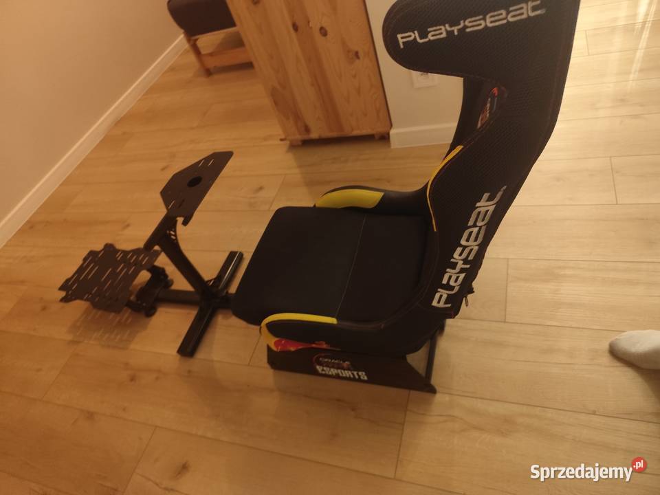 PLAYSEAT Z REDBULLA pomorskie Rumia sprzedam