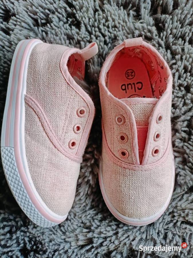 Trampki kapcie dziecięce różowe 25 mazowieckie sprzedam