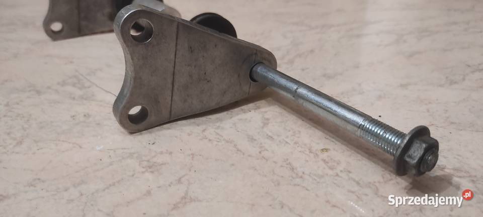 Honda CBR 900 mocowanie śilnika śruba Warszawa sprzedam