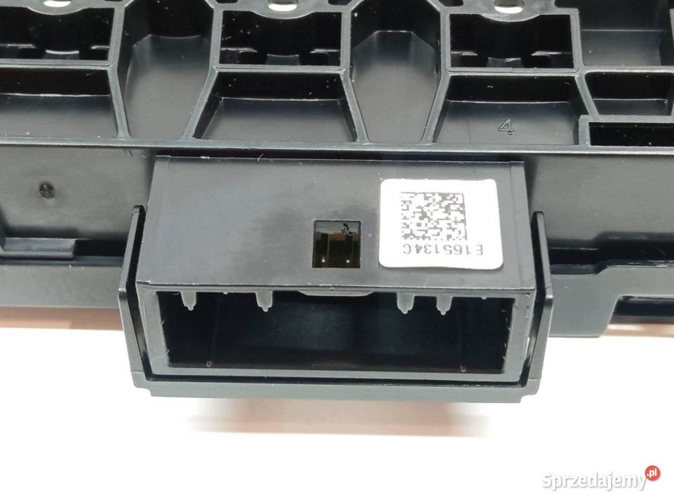 PRZEŁĄCZNIK AWARYJNYCH 283E87996R Renault Captur osobowe
