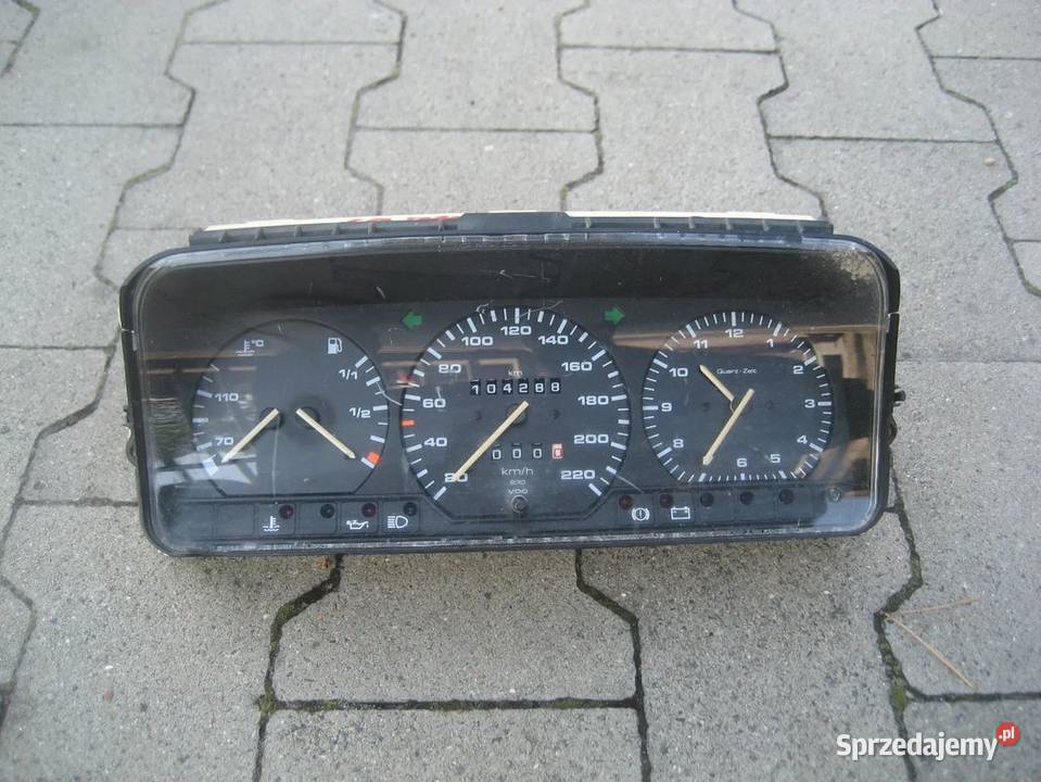 vw passat b3 8892r 18 benzyna licznik zegar osobowe Rakoniewice