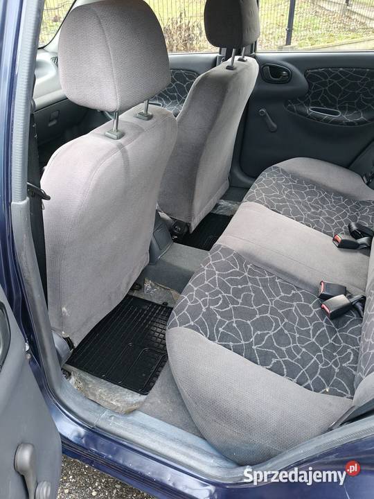 Daewoo Lanos Niski przebieg folia na podłodze Bibice