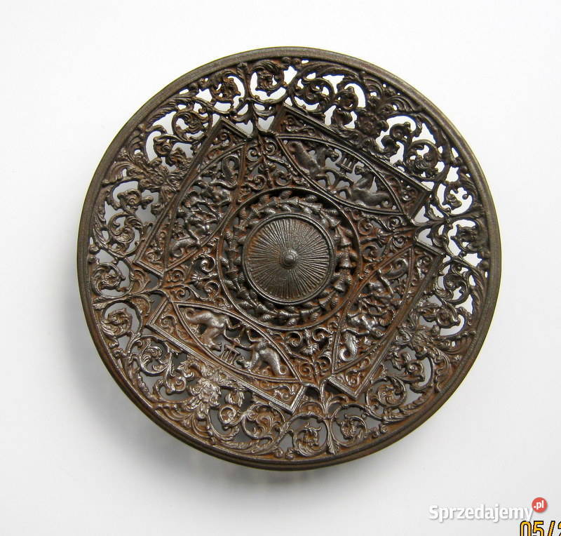 Patera żeliwna sygnowana Kraków