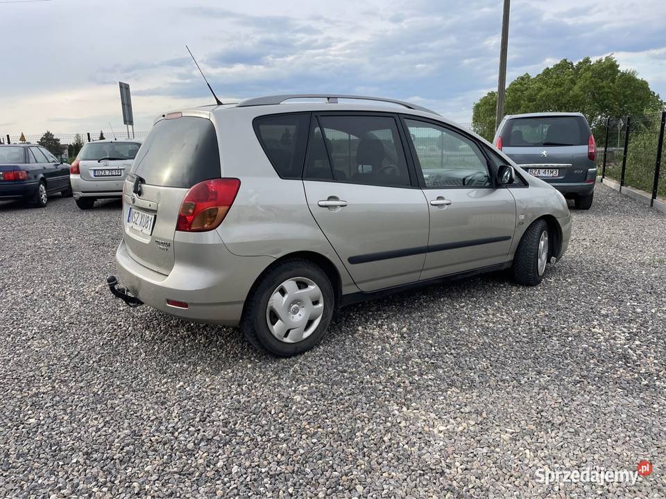 Toyota Corolla Verso 20d4d 90 klimatyzacja Hak możliwa zamiana sprzedam