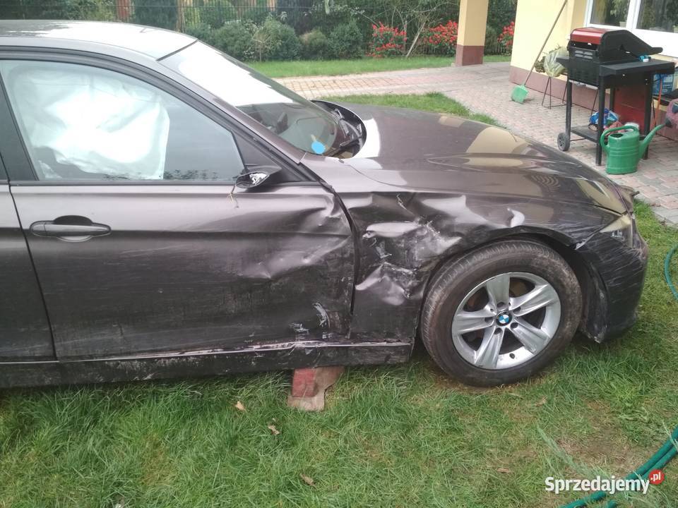 BMW F30 318d uszkodzone Samochody osobowe Oleśniki sprzedam