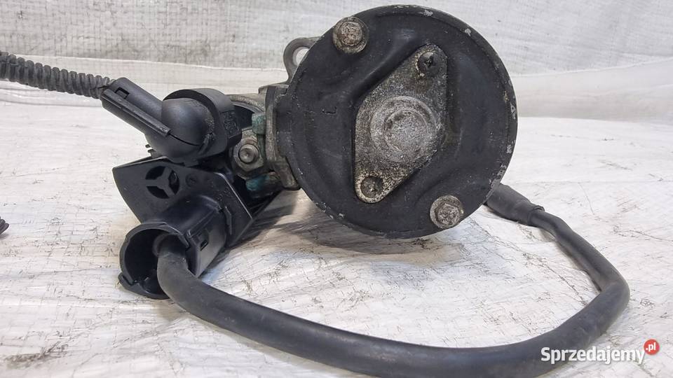 ROZRUSZNIK STARTER SKODA RAPID I 5J 16 TDI
