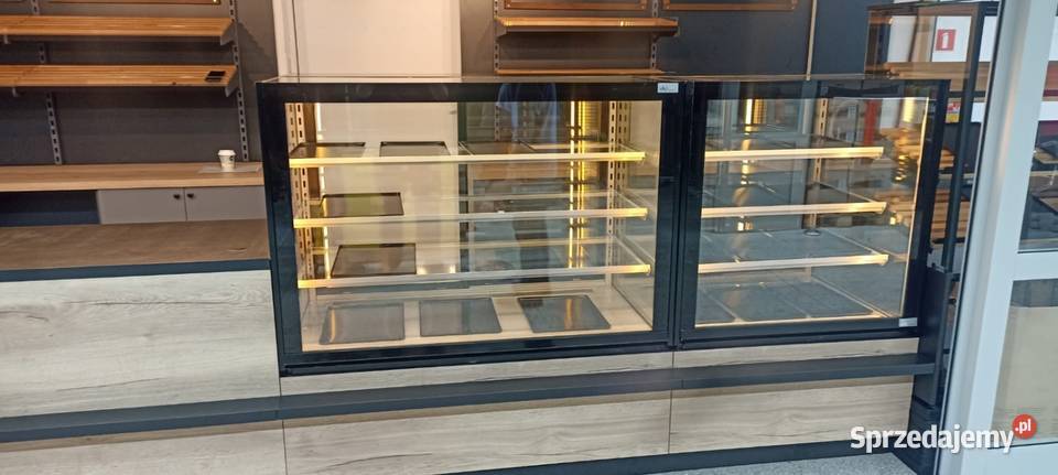 Komplet wyposażenie sklepu piekarniczego witryna Szczecin