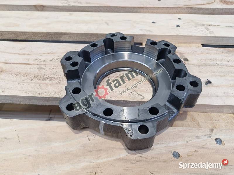 Pokrywa Valtra 6250 6550 8150 C90 C100 C110 Byków sprzedam