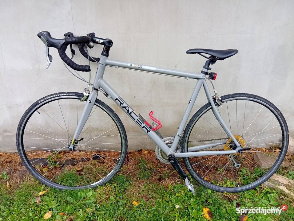 Sprzedam rower o nazwie Racer kolarka