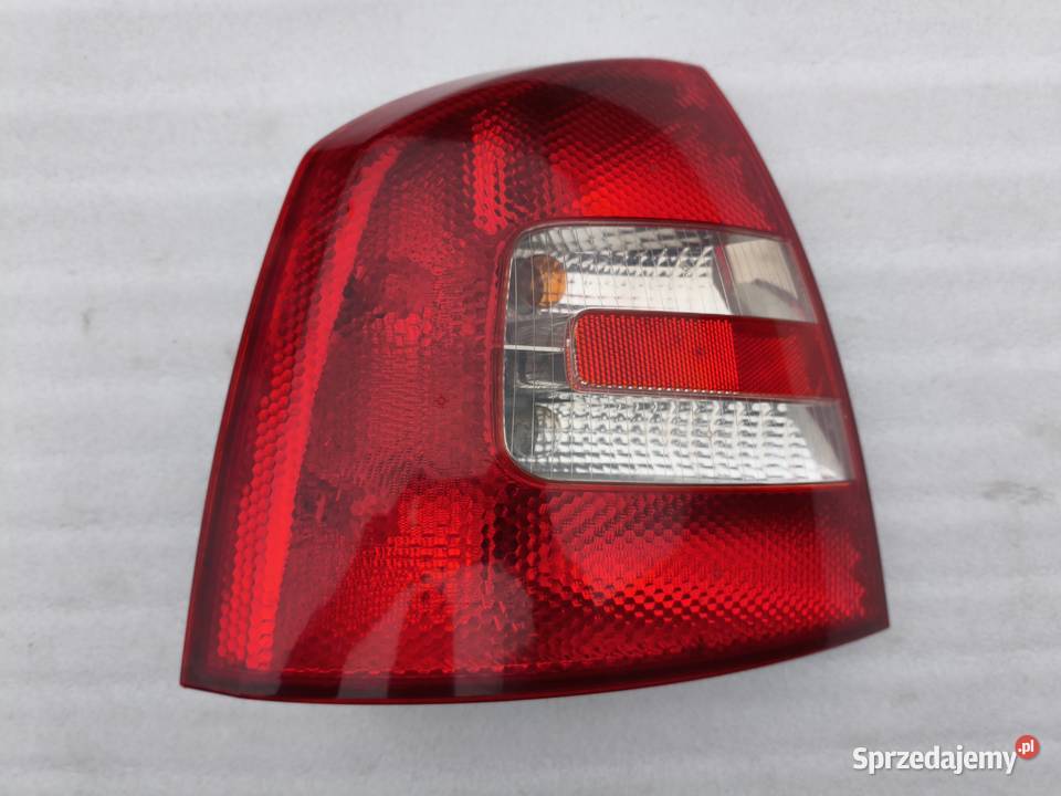 Lampa Lewy Tył Tylna Lewa Skoda Octavia II osobowe Lampy tylne mazowieckie Wyszków