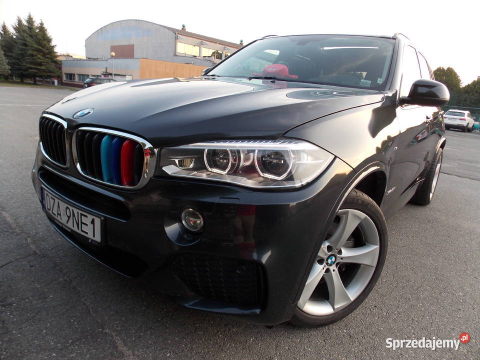 Mpakiet Komforty Asystenty HUD Dociągi Keyless Rok produkcji 2016 BMW Wrocław