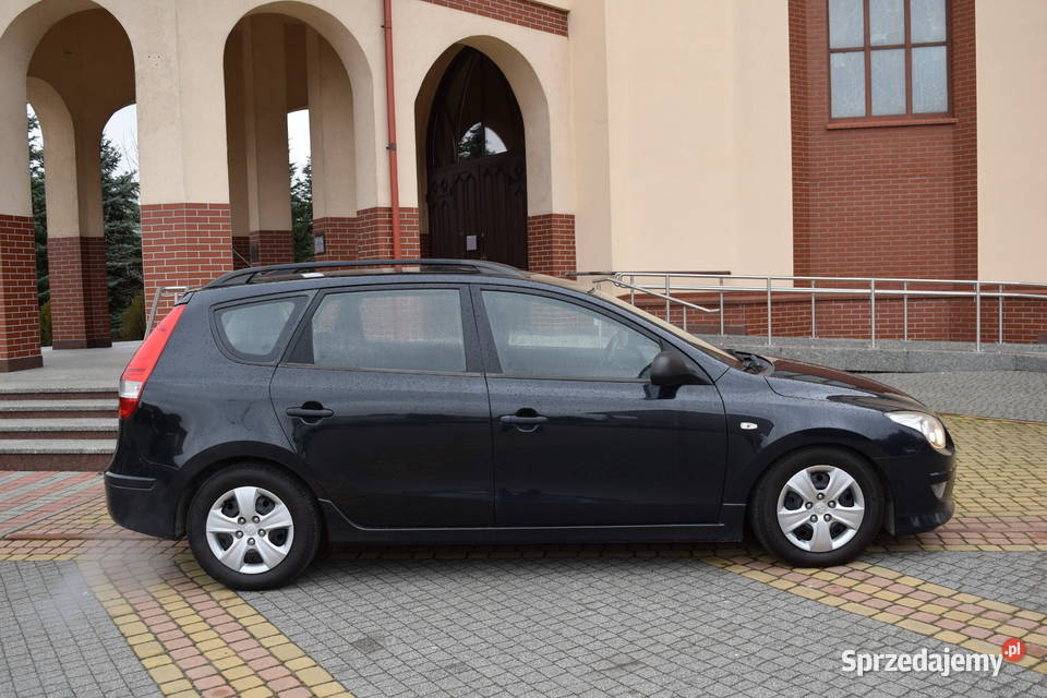HYUNDAI i3016CRDI 90 100Bezwypadkowy Lakier i30