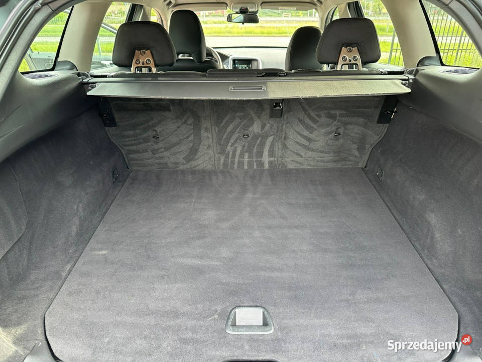 Volvo XC 60 20d150LIFTBOGATA NaviAlu17Super I