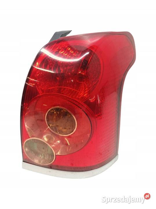 LAMPA TYŁ PRAWA Toyota Avensis II 20032009 Rok produkcji 2004