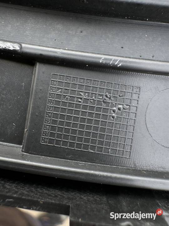 Listwa nakładka błotnika przód prawa polestar 2 Sieraków sprzedam