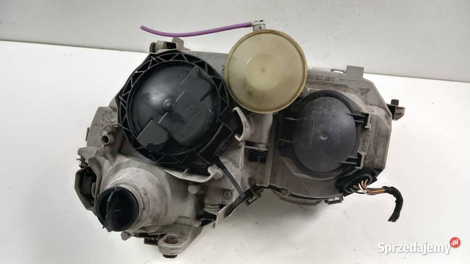 MERCEDES C W203 LIFT KOMBI SEDAN LAMPA PRZÓD Zbierkowo