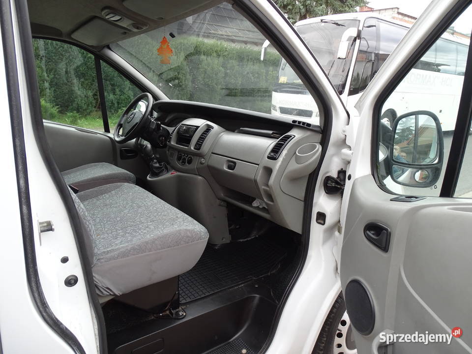 Opel VIVARO 19 TDTI101 KONI KLIMATYZACJA elektryczne szyby Poznań sprzedam
