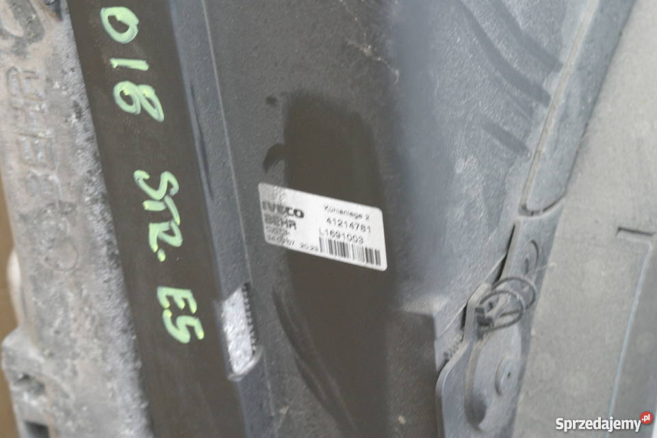 IVECO STRALIS EURO 5 CHŁODNICA WODY POWIETRZA Bieleń