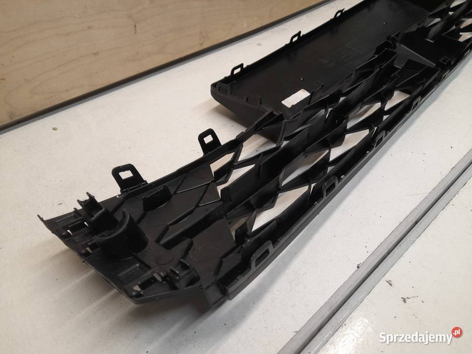 SEAT LEON IV 4 KRATKA ŚRODKOWA ATRAPA GRILL zachodniopomorskie Goleniów