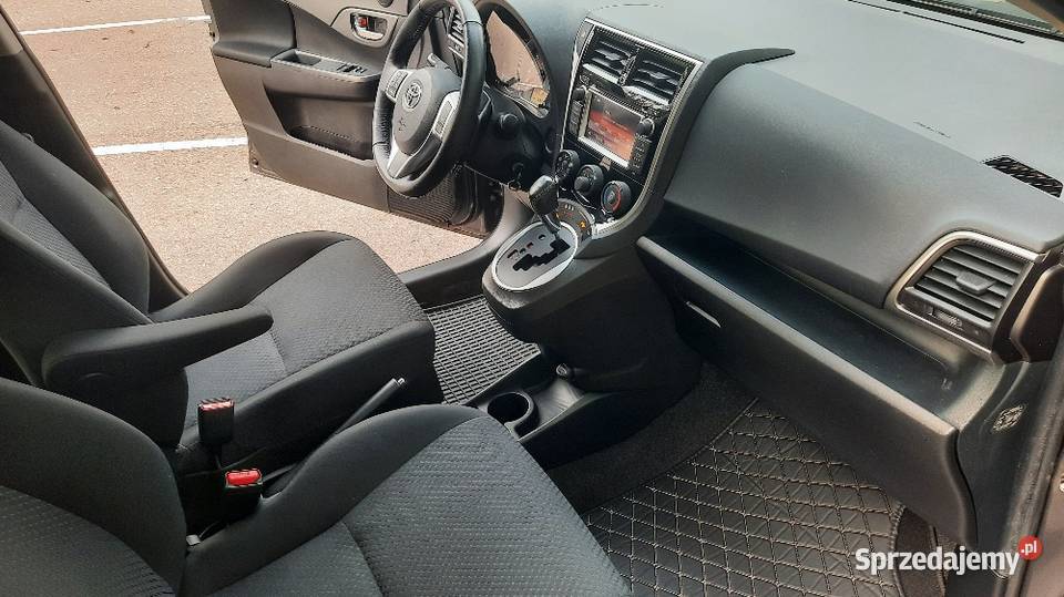 Toyota Verso S 13399 42tkm AUTOMAT Navi Kamera czujnik zmierzchu Jaśkowice sprzedam