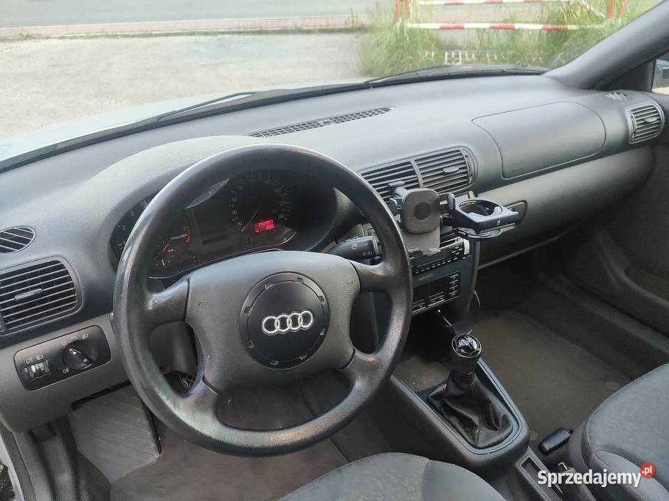 Audi A3 16 101 1998r manualna