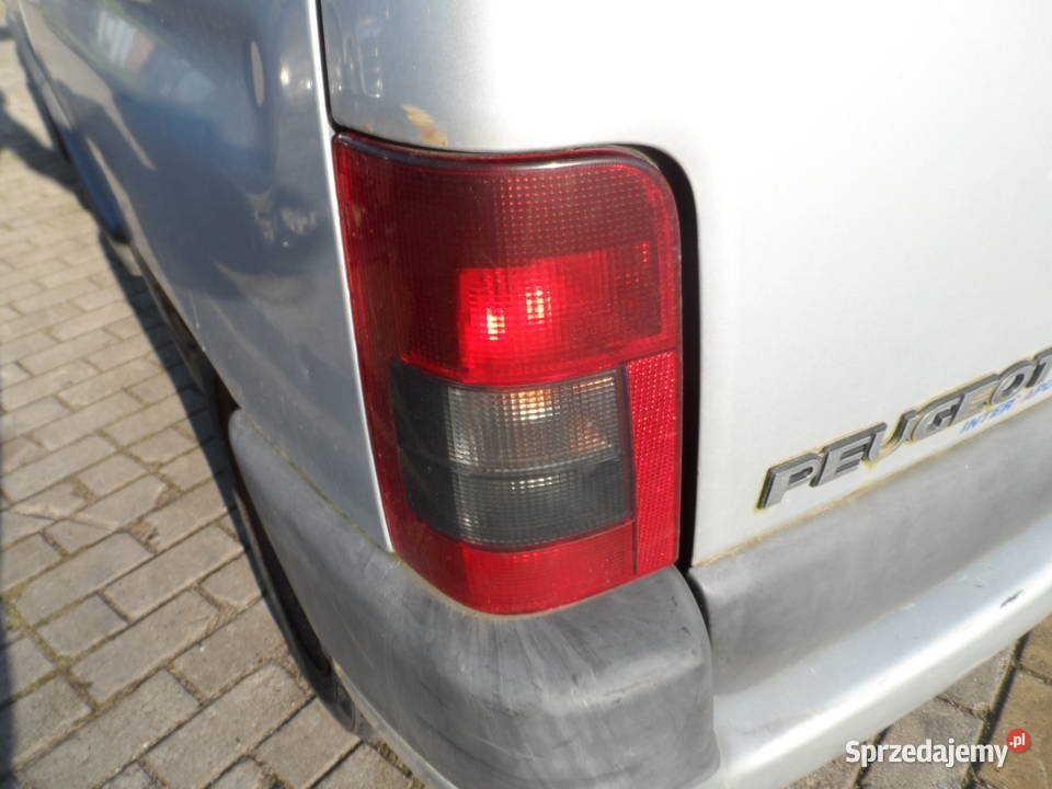Peugeot Partner lampa tył Gościcino