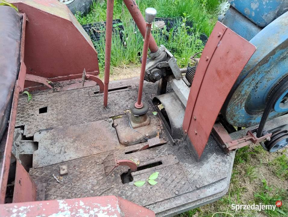 Papaj es 18 Ciągniki Przyłogi sprzedam