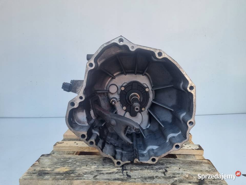 Nissan Cabstar 30 TD SKRZYNIA BIEGÓW manualna osobowe Rudka