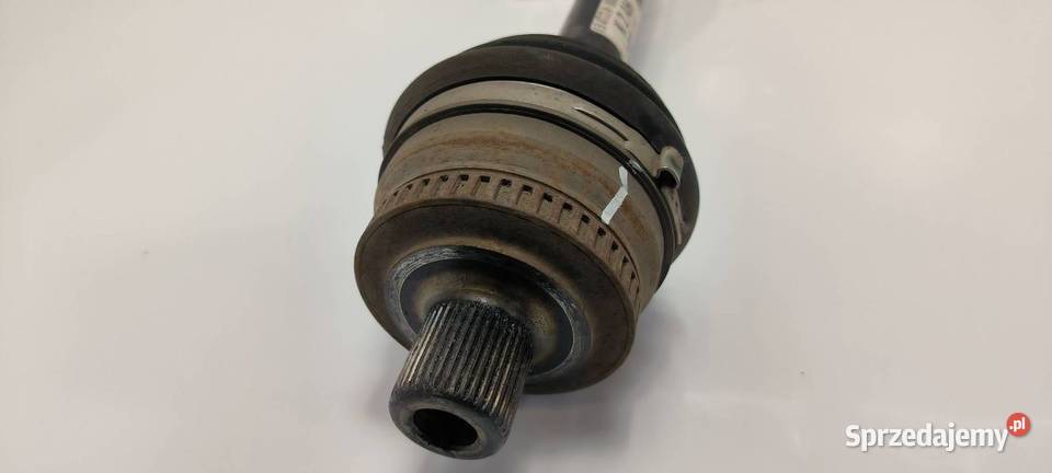 PÓŁOŚ PRAWA PRZÓD AUDI A4 B6 8E0407272AH Lipno