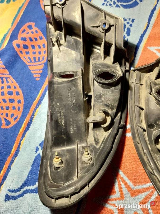 Lampy tylne Mazda 323F BA Sedan Kraków