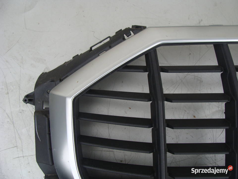 AUDI Q3 II ATRAPA CHŁODNICY GRILL 83A853651 osobowe