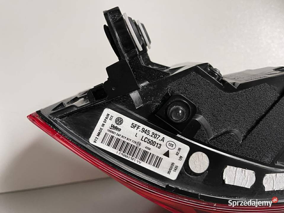 CUPRA FORMENTOR LIFT VZ LEWA LAMPA TYŁ