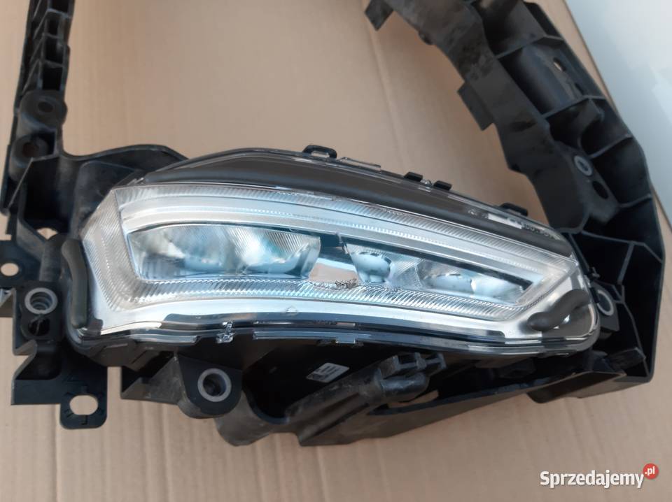 VOLVO FMX FM5 OKULAR RAMKA HALOGEN PRAWY sprzedam
