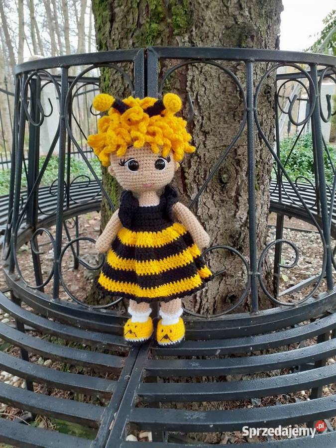 Lalka pszczółka na szydełku kujawsko-pomorskie Nakło nad Notecią