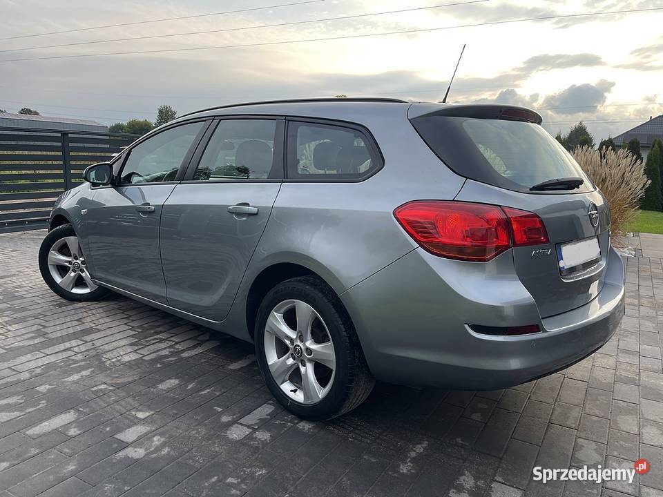 2011 Opel astra j 17 cdti 110 279000 serwis nowy mazowieckie Płock