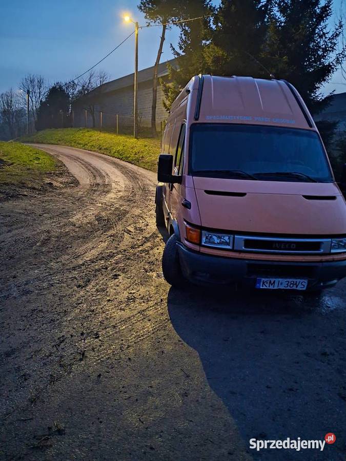Spredam Iveco Deily 65c15 Rok produkcji 2004 Miechów