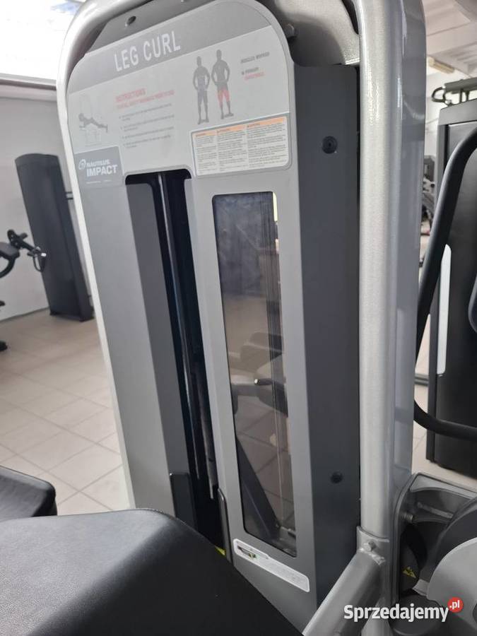 Maszyna na mięśnie dwugłowe uda leżąc Nautilus Wałcz