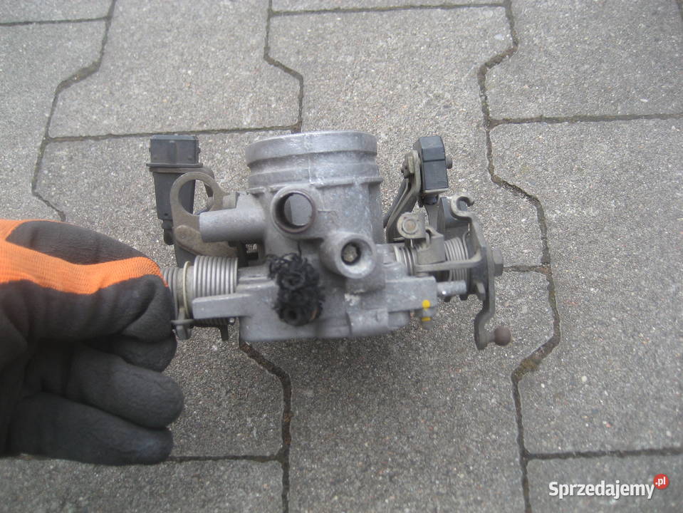 vw golf ii 8592r 18 benzyna przepustnica silnika Rakoniewice