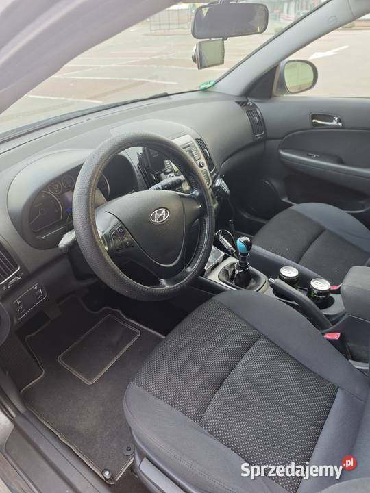 Sprzedam HYUNDAI i30 CW FD 16CRDi 85kw116 2010r mazowieckie