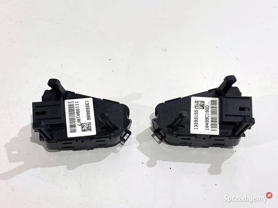 PRZEŁĄCZNIKI KIEROWNICY OPEL INSIGNIA A 13293155