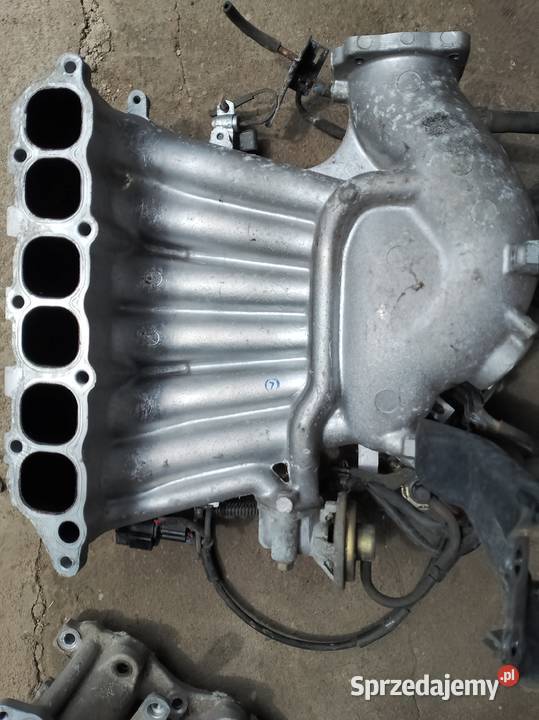 Kolektor ssący 2 części Mitsubishi Galant VIII Części samochodowe sprzedam